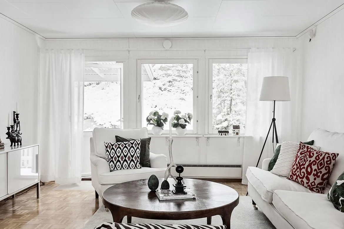 照片:斯堪的纳维亚风格客厅、厨房和餐厅、室内装饰、房屋、瑞典、斯德哥尔摩、如何营造温馨氛围、4人或以上、超过90平方米、接待式室内设计 – 我们网站上的照片