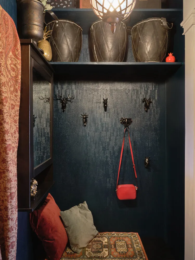 Foto: Vestíbulo en estilo Ecléctico, Oriental, Apartamento pequeño, Departamento, Estudio, Proyecto de la semana, San Petersburgo, hasta 40 metros, Anna Tarasova, AT-INTERIORS, Varvara Ponomareva – fotos en nuestro sitio web