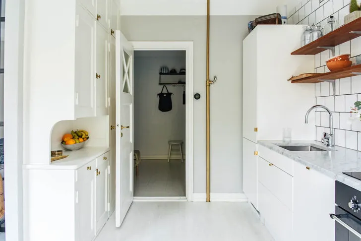 照片：北欧风格厨房和餐厅，室内装饰，小公寓，公寓——我们网站上的照片