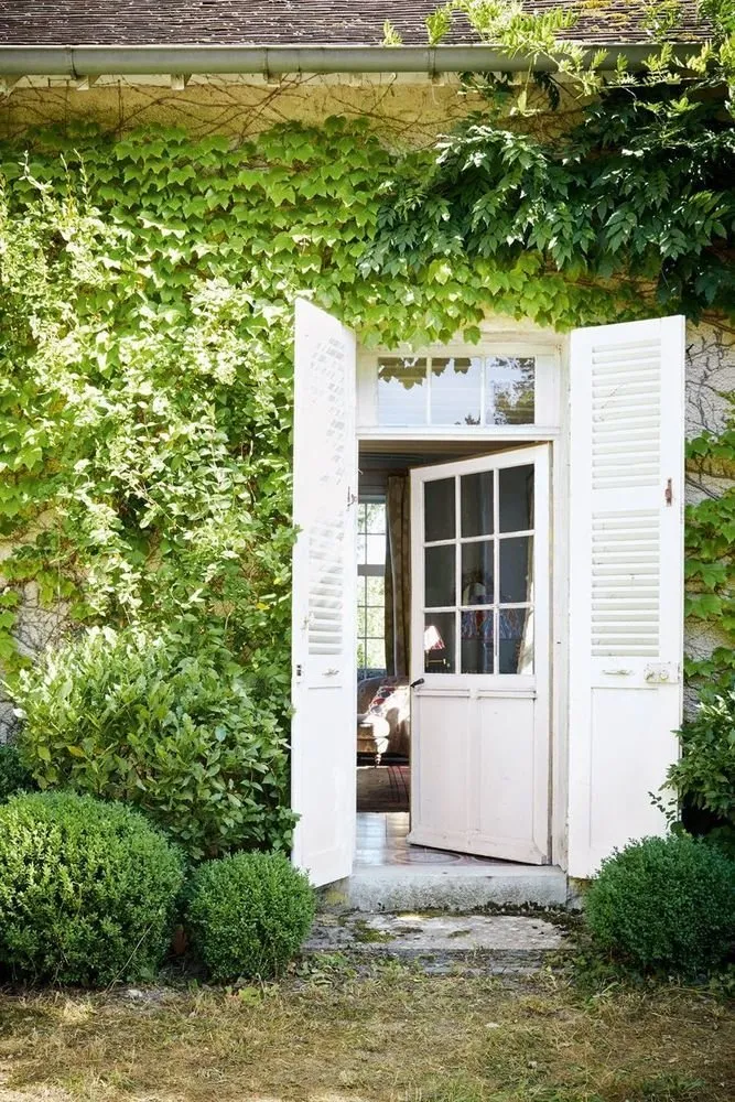 Photo: Living room in Provence and Countryside style, Interior decoration, House, Manor, House and cottage – photo on our website