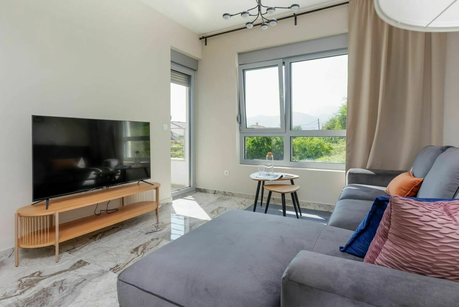 Фотография: Гостиная в стиле Скандинавский, Современный, Минимализм, – фото на нашем сайте