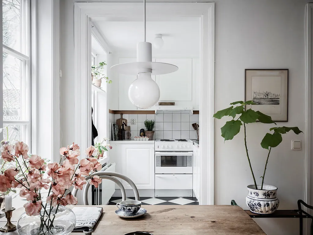 照片：北欧、普罗旺斯和乡村风格厨房与餐厅，室内装饰，白色，绿色，环保，2室 – 我们网站上的照片