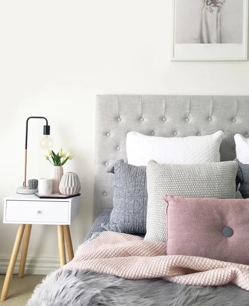 照片：斯堪的纳维亚风格卧室，室内设计中的纺织品，encyclopedia_decor, encyclopedia_interior, #how_to_save, 玛丽安娜·莫吉尔赫夫斯卡娅 – 我们网站上的照片