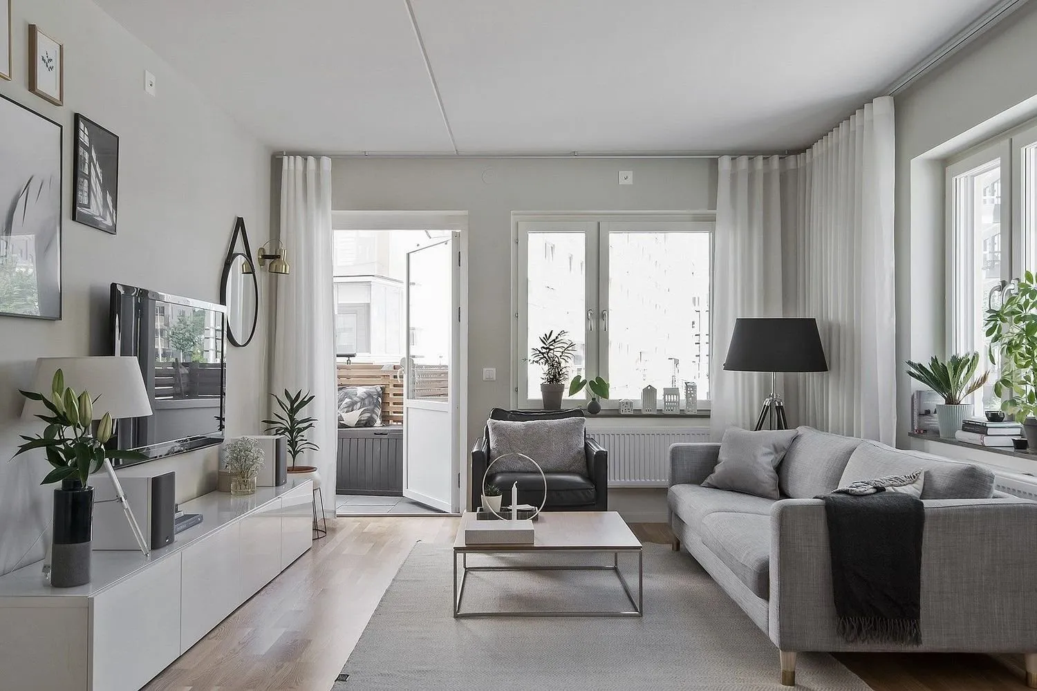 Photo: Scandinavian Living Room, Renovation, Ruslan Kirnichansky – photo on our website