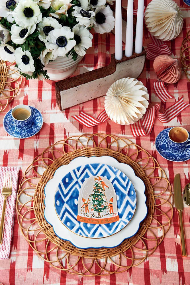 Photo: in style , Interior decoration, House, USA, Accessories, Decoration, New Year, Red, Home and cottage, how to decorate an interior for the New Year – photo on our site