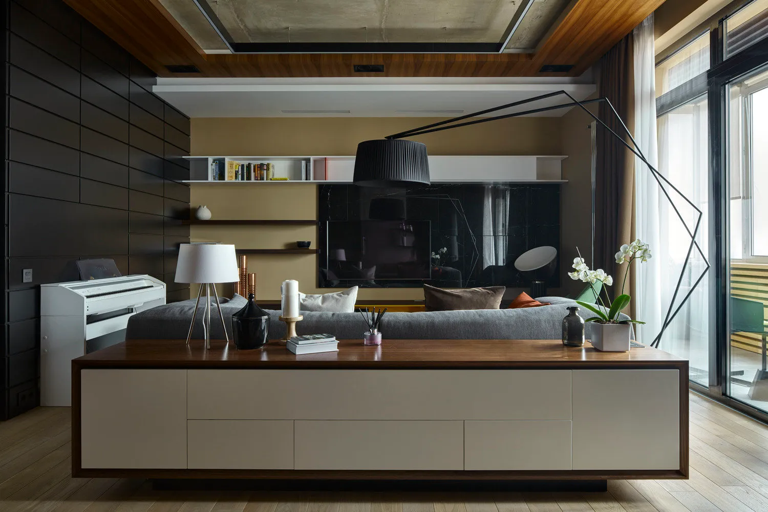 Design : Max Kasymov. Photo : Serge Ananiev