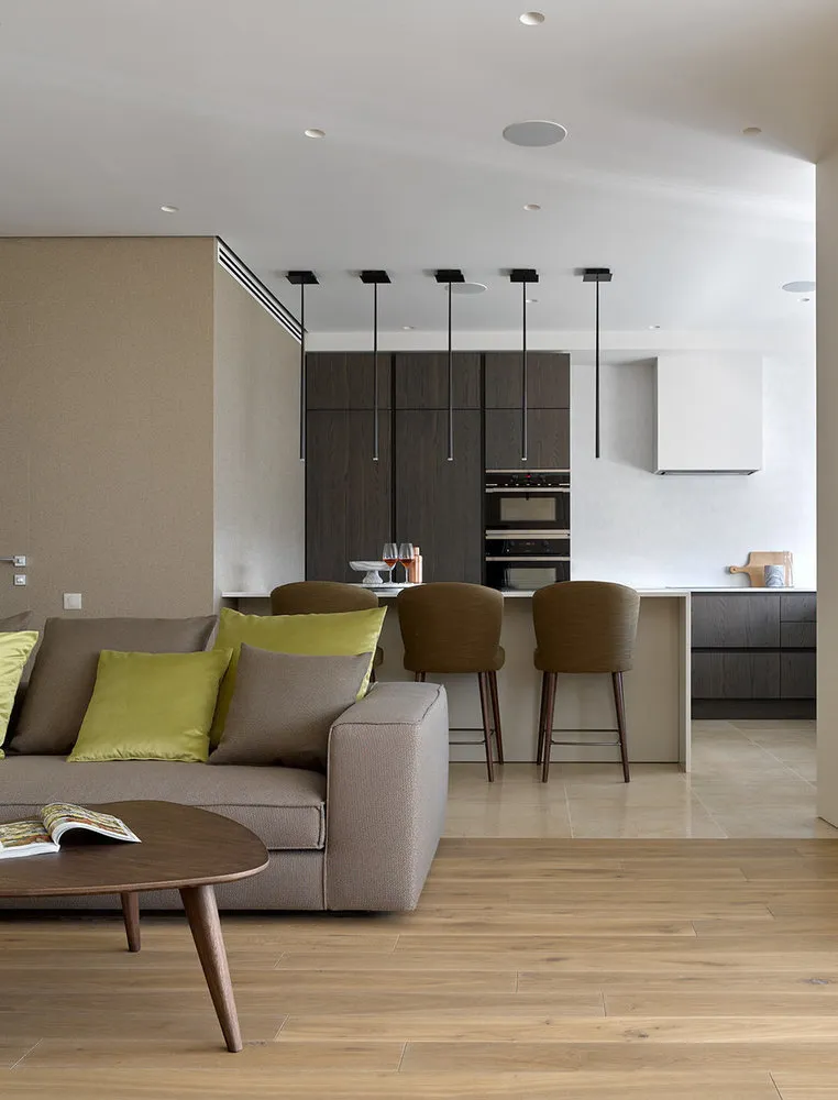 设计:阿里亚娜·阿赫马德,塔季扬娜·卡里亚金娜