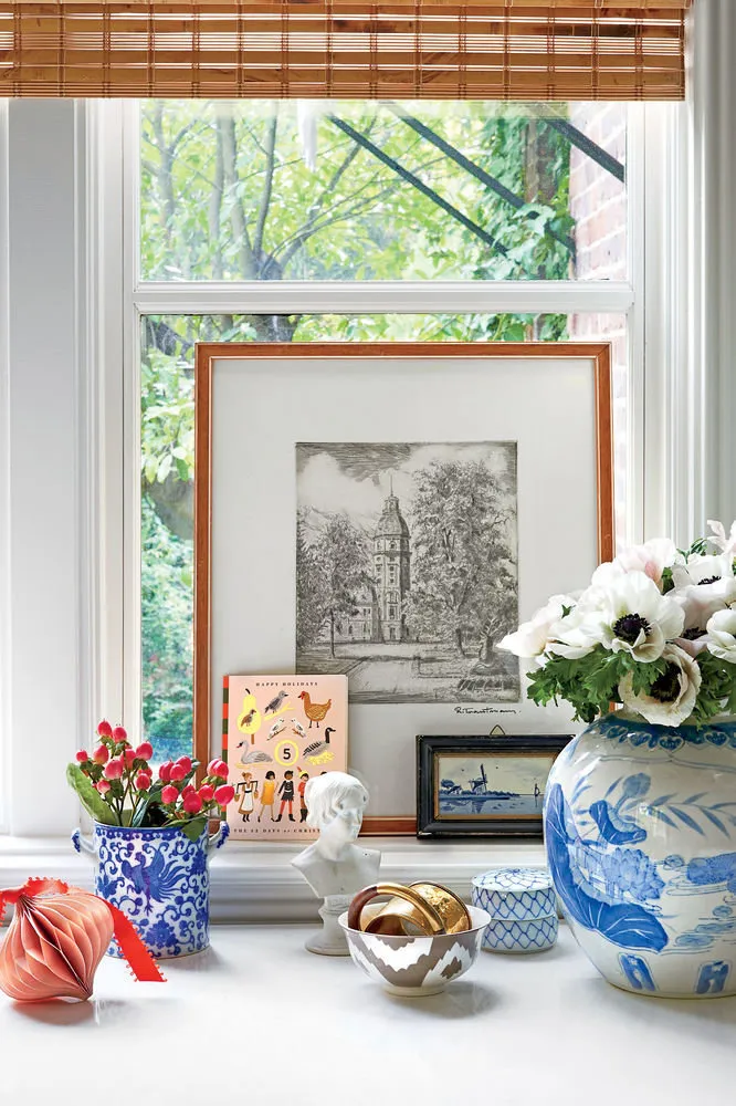 Photo: Decoration in style , Interior decoration, House, USA, Accessories, New Year, Red, Home and cottage, how to decorate an interior for the New Year – photo on our site