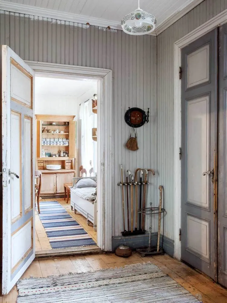 Photo: Hallway in Provence and Country Style, House, Cottage, House and Cottage – photos on our website