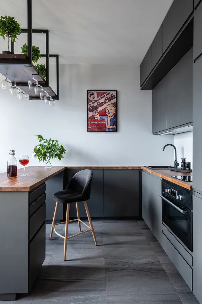 Diseño:  Huge Studio