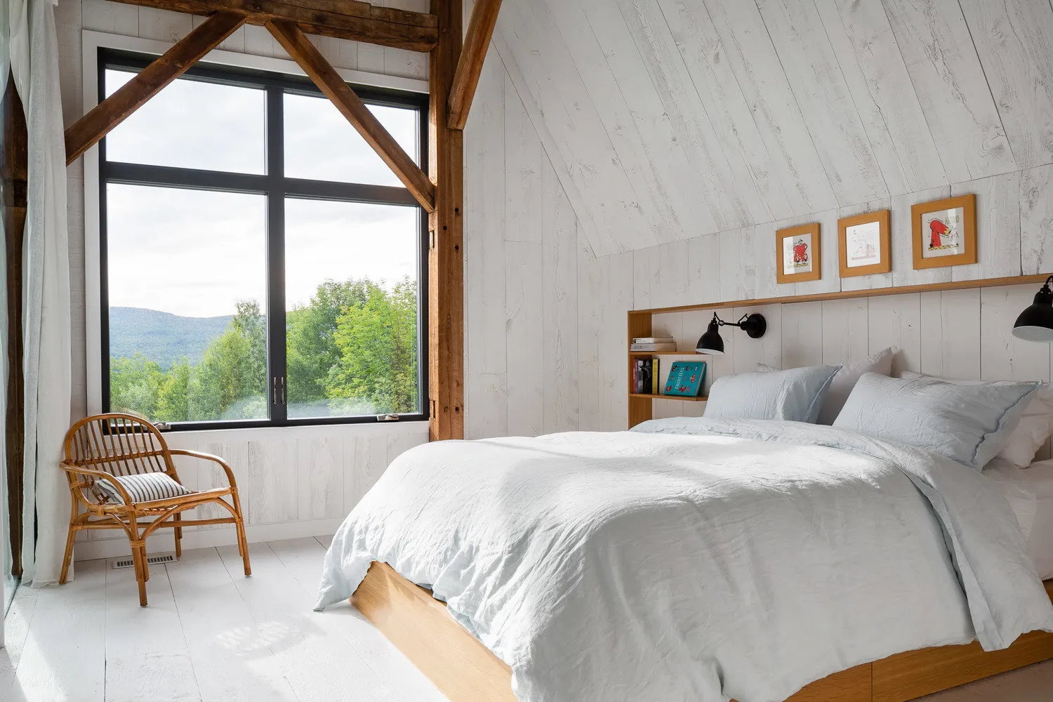 Photo: Bedroom in Scandinavian, Loft, Modern, Canada, White, Beige, Grey, Eco, House and Cottage – photo on our website