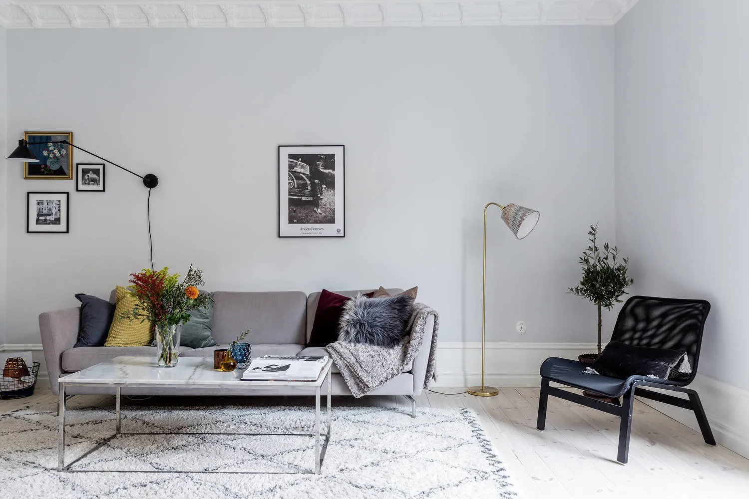 照片:斯堪的纳维亚风格客厅,室内装饰,公寓,斯德哥尔摩 – 我们网站上的照片