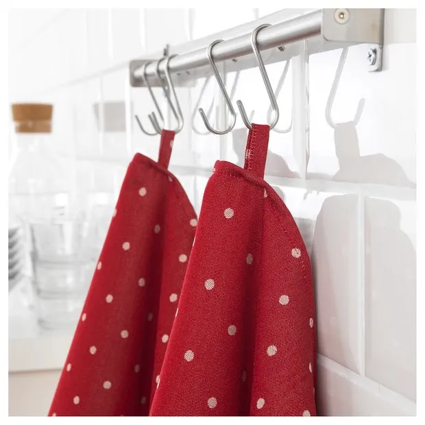 Фотография: в стиле , Гид, ИКЕА, новогоднее оформление интерьера, новогодний декор, новогодняя сервировка стола, зимний интерьер квартиры, много ИКЕА – фото на нашем сайте