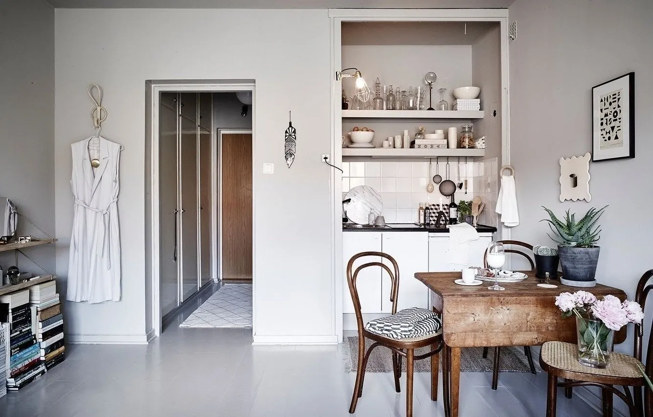 照片：斯堪的纳维亚厨房和餐厅，小户型公寓指南，Encyclopedia_small_apartment – 我们网站上的照片