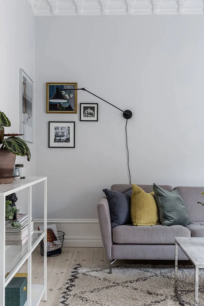 照片:斯堪的纳维亚风格客厅,室内装饰,公寓,斯德哥尔摩 – 我们网站上的照片