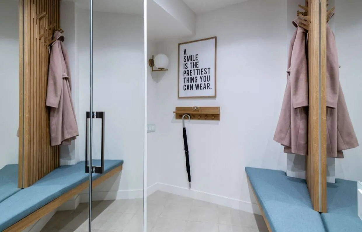 Photo: in style , Entrance Hall, Room Interior, Interior Style, Interior Design, Tips, Ideas for an Entrance Hall, Storage in Compact Spaces, Narrow Entrance Hall, Design of a Small Entrance Hall, Ideas for Organizing an Entrance Hall, Entrance Hall Design, Where to Store Things, Ergonomics of an Entrance Hall, How to Decorate an Entrance Hall, How to Decorate a Small Entrance Hall, Small Entrance Hall, Functional Entrance Hall, Small Entrance Hall Design, Ideas for a Small Entrance Hall, Entrance Hall Interior, Storage in an Entrance Hall – Photo on Our Site