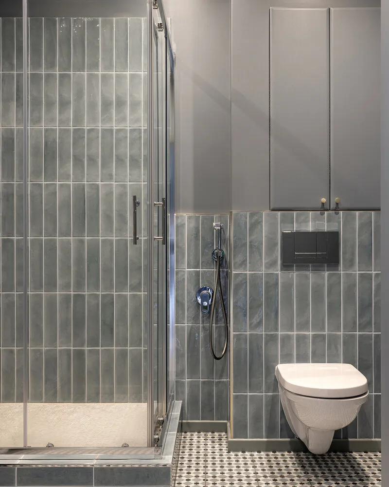 Foto: Dusche im Stil Klassisch, Modern, Eclecticismus, Vintage, Wohnung, Tipps, Moskau, Stalin, 3 Zimmer, Über 90 Quadratmeter, Natalia Wasiljewa – Foto auf unserer Website