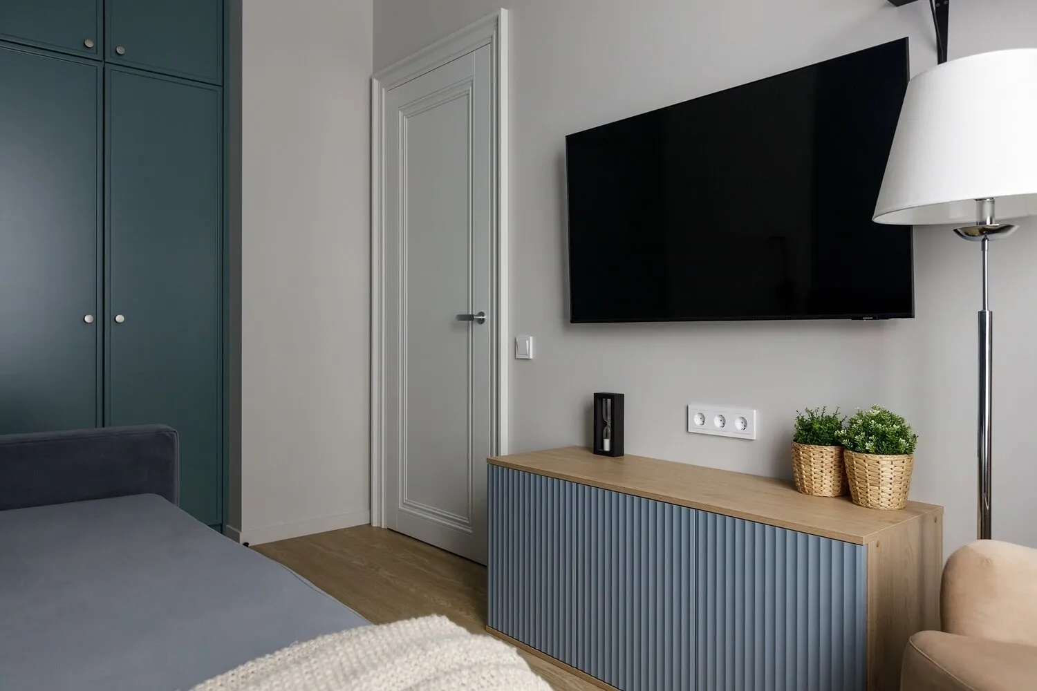 Foto: estilo moderno, apartamento, proyecto de la semana, San Petersburgo, Cubiq Studio, 3 habitaciones, 60-90 metros, monolítico-ladrillo – foto en nuestro sitio web