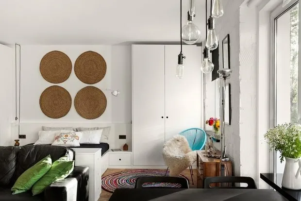 Foto: Dormitorio en estilo Loft, Escandinavo, Replanificación, Krushchevka – foto en nuestro sitio web