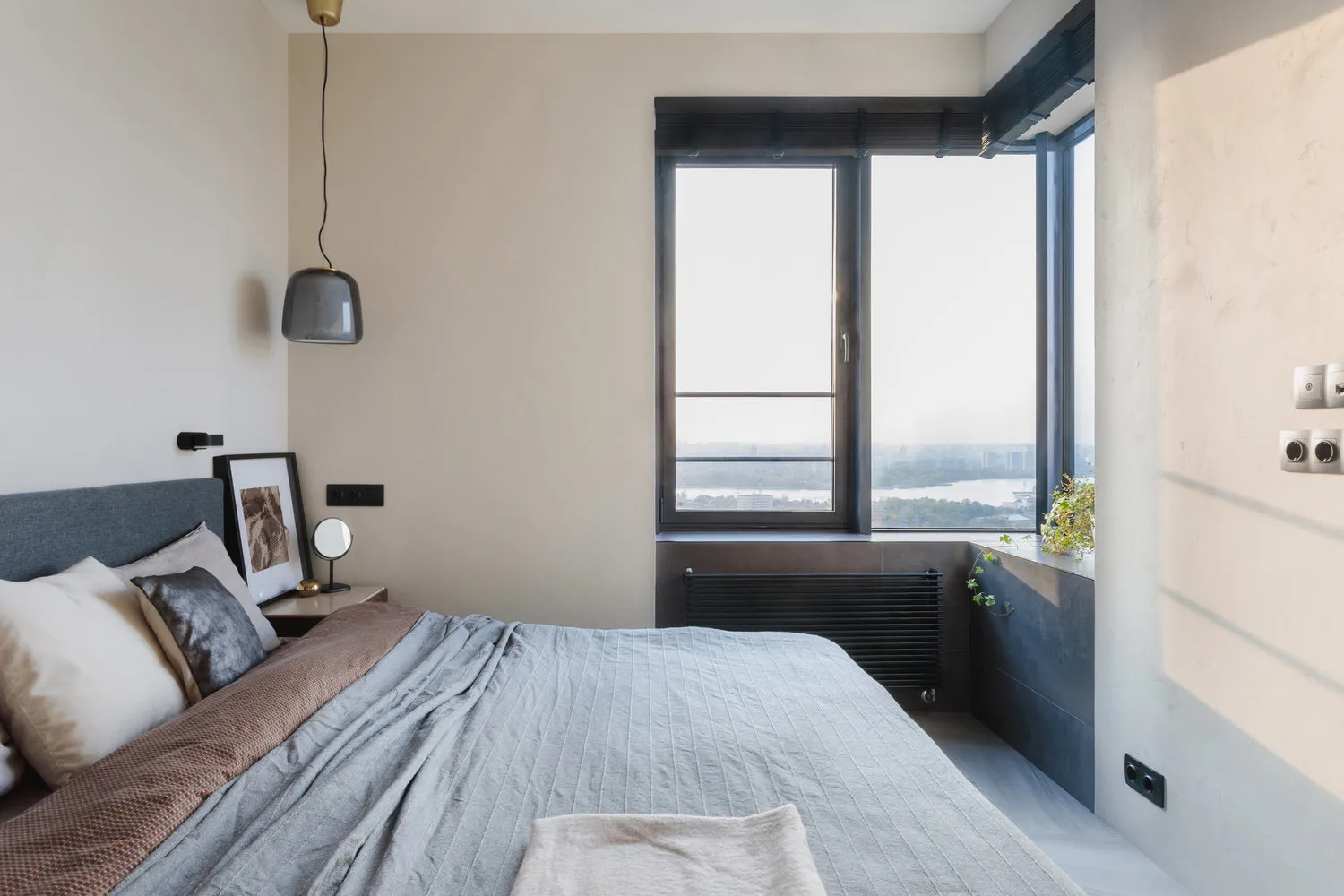 Фотографія: у стилі, Спальня, Поради, спальні дизайнерів – фото на нашому сайті