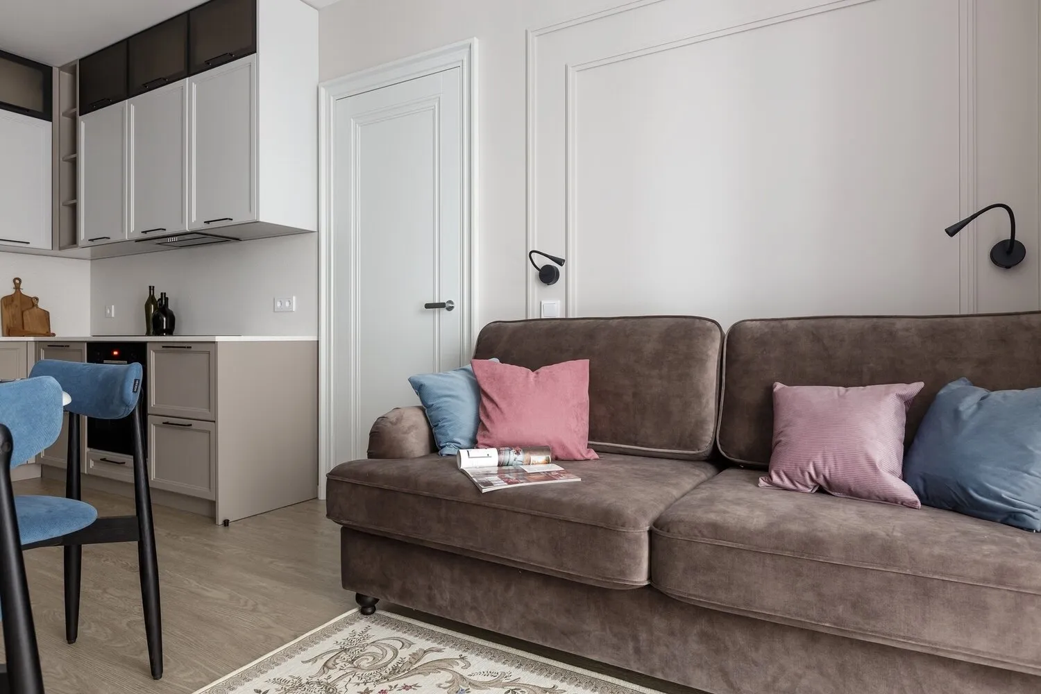 Foto: estilo moderno, apartamento, proyecto de la semana, San Petersburgo, Cubiq Studio, 3 habitaciones, 60-90 metros, monolítico-ladrillo – foto en nuestro sitio web