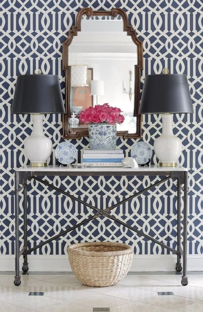 照片：经典风格家具与灯光，室内装饰 – 我们网站上的照片