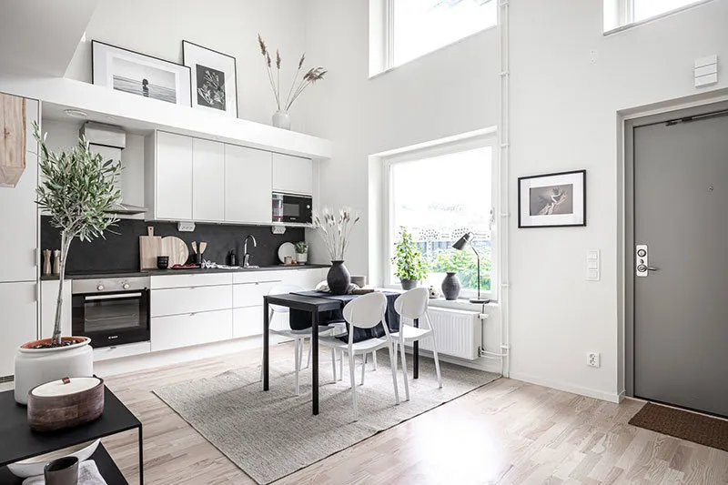 照片:斯堪的纳维亚风格,室内装饰,公寓,瑞典,平面图,白色,极简主义,黑色,哥德堡,2间卧室,40-60平方米 – 我们网站上的照片