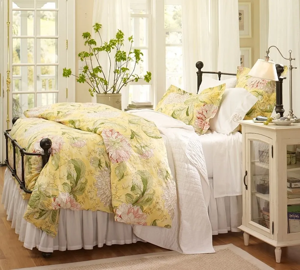 照片：普罗旺斯与乡村风格卧室，技巧 – 我们网站上的照片