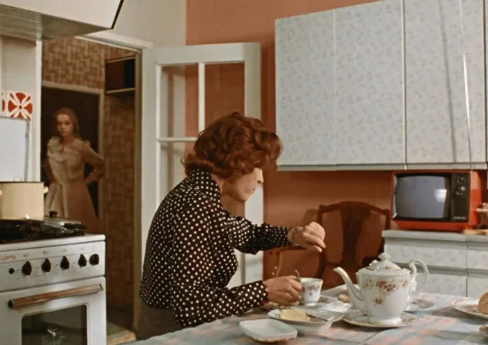Cuadro de la película Moscú no llora, director Vladimir Menchov, Mosfilm, 1979