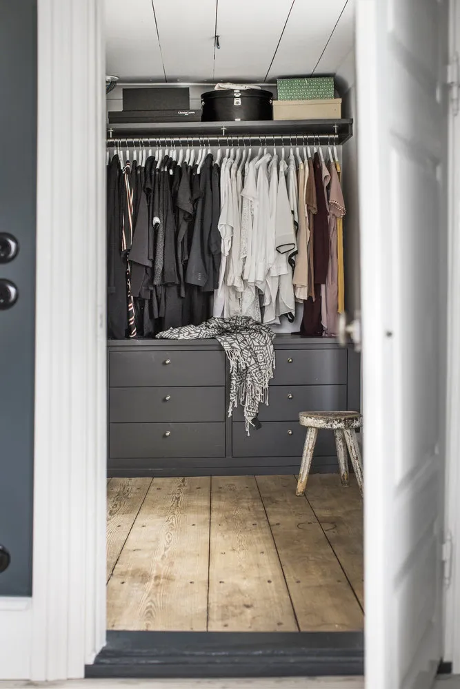 照片:衣柜普罗旺斯与乡村风格,折中主义,室内装饰,房屋,瑞典,复古,4人或更多,面积超过90平方米,旧房翻新 – 我们网站上的照片