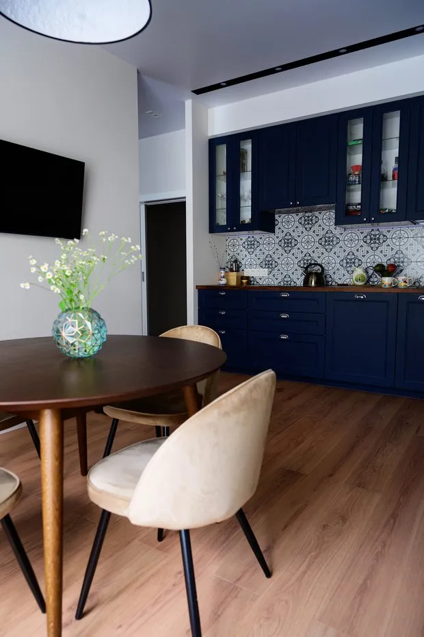 Foto: Cocina y comedor en estilo Moderno, Apartamento, Proyecto de la Semana, Nizhni Nóvgorod, 3 habitaciones, Más de 90 metros, Elena Prokofieva – foto en nuestro sitio web