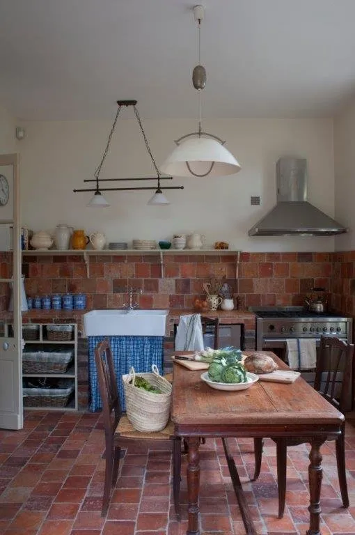 Foto: Cocina y comedor en estilo Provenza y Cotidiano, Decoración de interiores, Casa y finca, Normandía - foto en nuestro sitio web