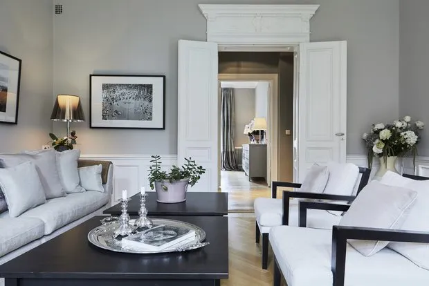 Photo: Living Room in Classic, Modern Style, Interior Decoration, Apartment, 4 Rooms and More, Over 90 Square Meters – Photo on Our Website