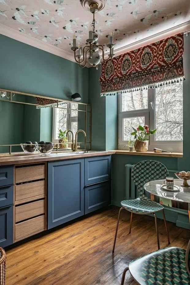 Foto: im Stil , Tipps, Decke bemalen, Deckenverkleidung, niedrige Decke – Fotos auf unserer Website