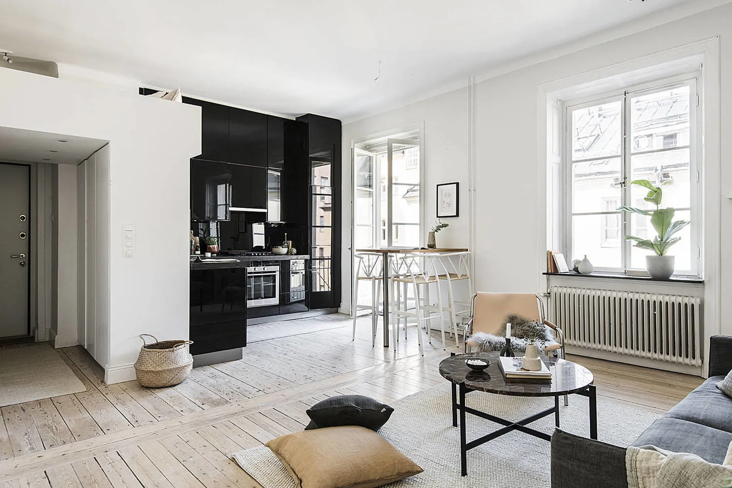 Photo: Living Room in Scandinavian, Modern, Decor and DIY, Apartment, Studio, White, Minimalism, Black, up to 40 sqm – photo on our website