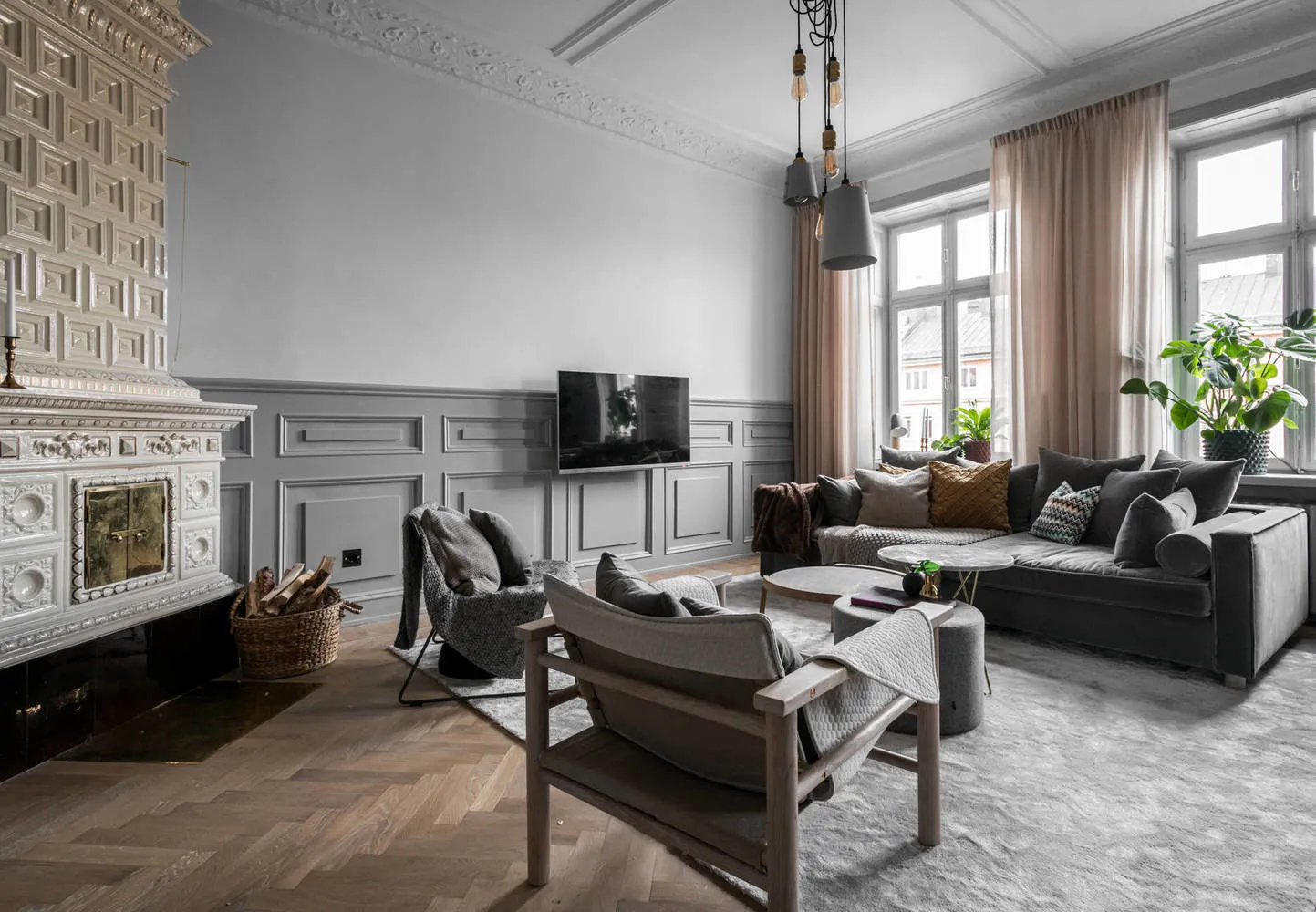 Фотографія: Гостинна в стилі Скандинавський, Класичний, Декор інтер’єру, Швеція, Бежевий, Стокгольм, Сірий, 3 кімнати, 60-90 метрів – фото на нашому сайті