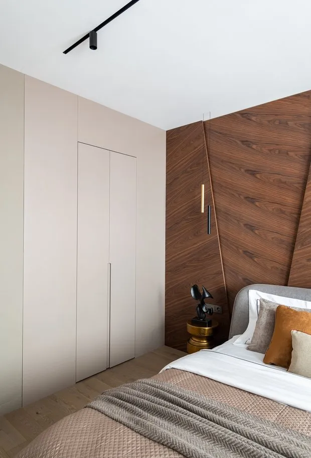 Foto: Habitación principal en estilo moderno, Apartamento, Proyecto de la Semana, Moscú, Edificio monolítico, 2 habitaciones, 60-90 metros, Irina Chufistova – foto en nuestro sitio web