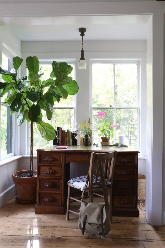 照片:普罗旺斯乡村、斯堪的纳维亚风格房屋办公室,提示,白色,极简主义,红色,灰色,明尼苏达州 – 网站上的照片