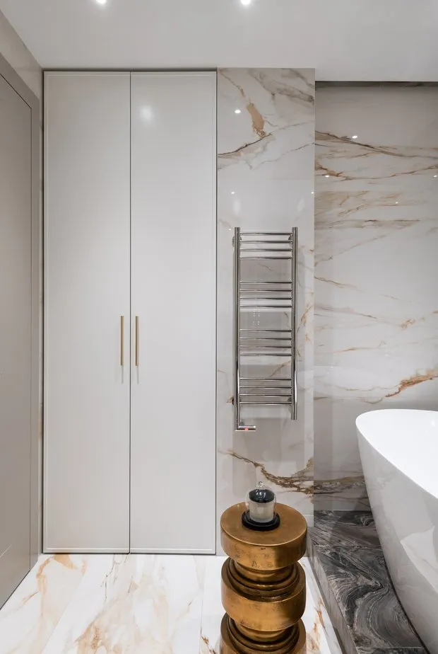 Foto: Baño en estilo moderno, Apartamento, Proyecto de la Semana, Moscú, Edificio monolítico, 2 habitaciones, 60-90 metros, Irina Chufistova – foto en nuestro sitio web