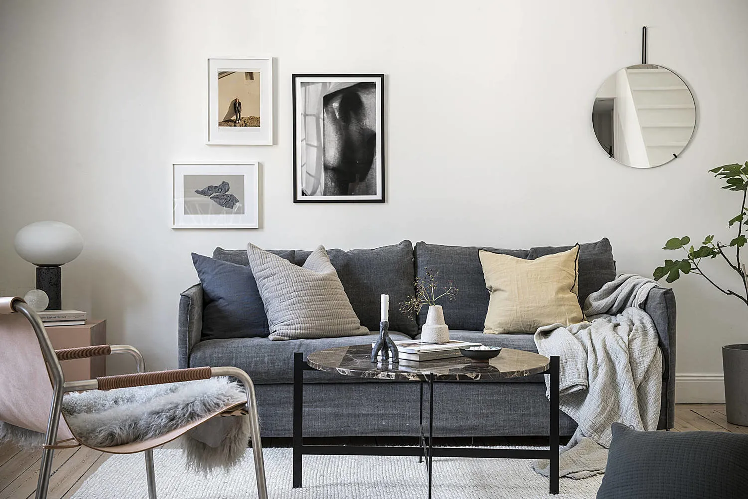 Photo: Living Room in Scandinavian, Modern, Decor and DIY, Apartment, Studio, White, Minimalism, Black, up to 40 sqm – photo on our website