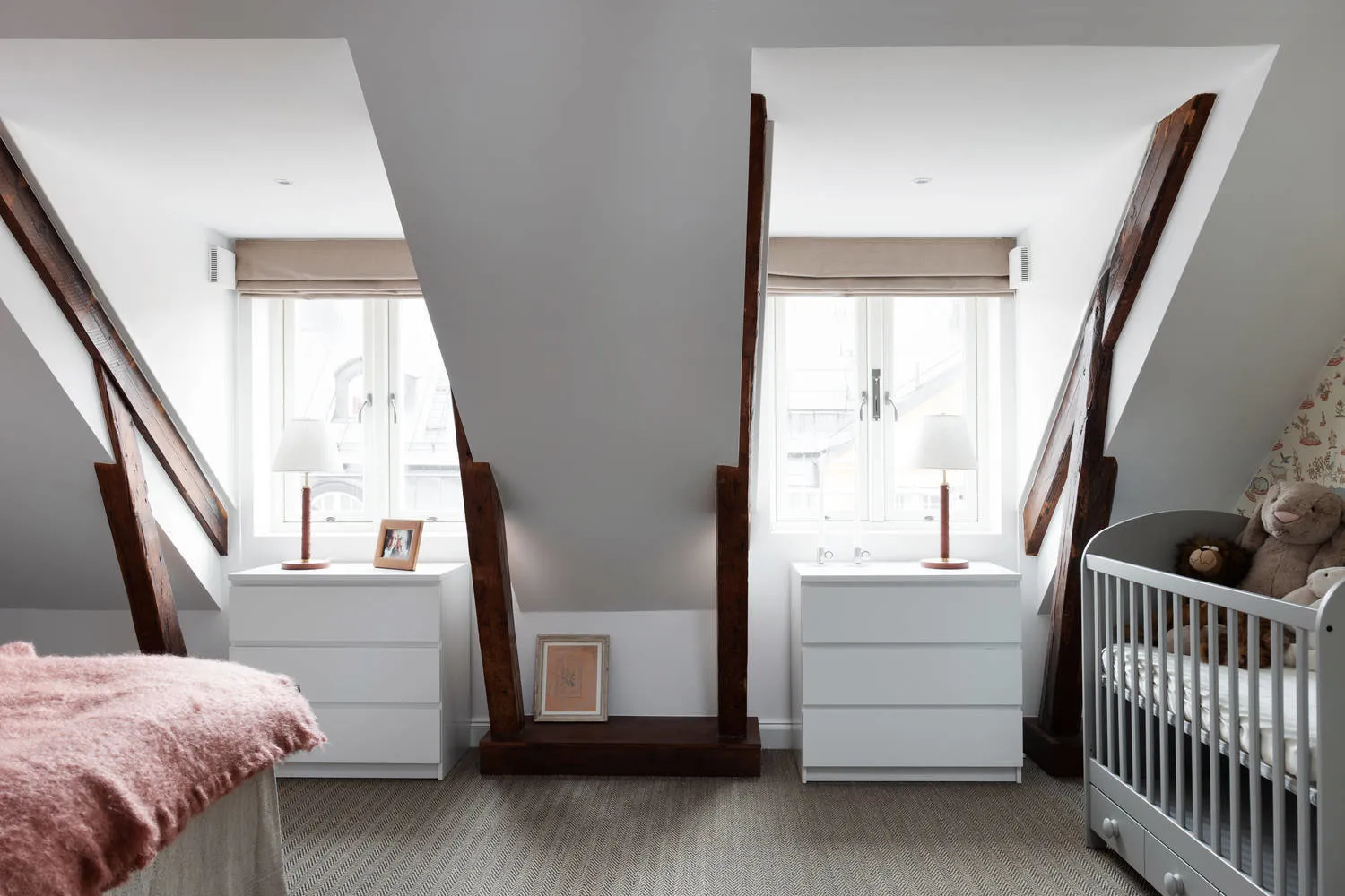 照片:北欧风格儿童房,现代,室内装饰,公寓,白色,米色,3个房间,超过90平方米 – 我们网站上的照片