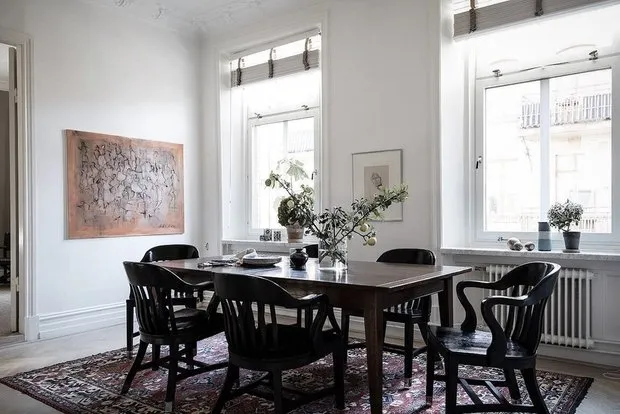 Photo: Kitchen and Dining Room in Scandinavian, Classical, Loft, Modern, Eclectic Style, Interior Decoration, Apartment, Sweden, White, Blue, Gray, Gothenburg, Storage in Hallway, Loft Decor, Kitchen Storage System Organization, How to Organize Storage in Bedroom, Kitchen with Island, 2 Rooms, Over 90 Square Meters – Photo on Our Website