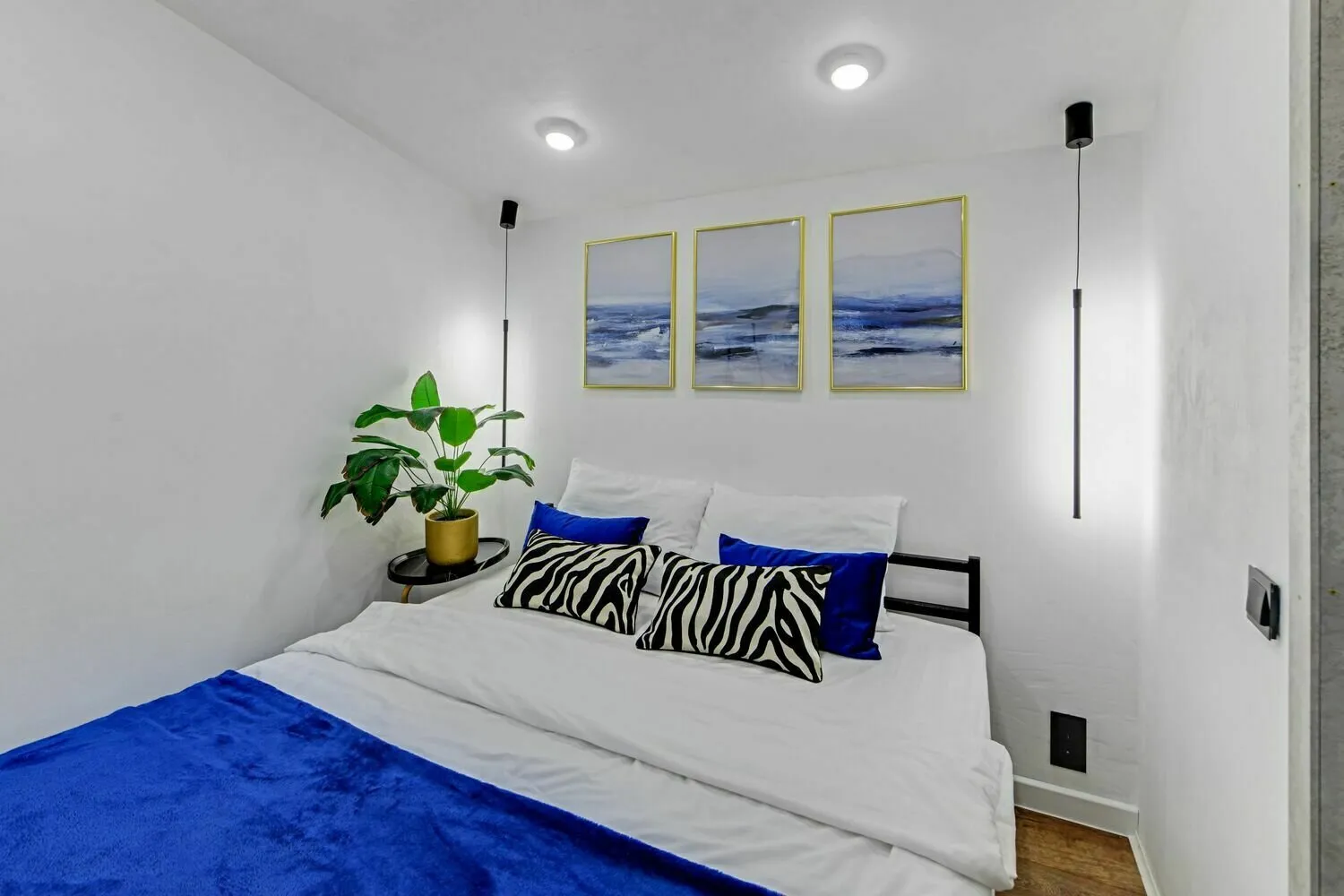 Foto: Schlafzimmer im skandinavischen Stil, Modern, Haus, Projekt des Tages, Haus und Ferienwohnung, bis 40 m² – Fotos auf unserer Website