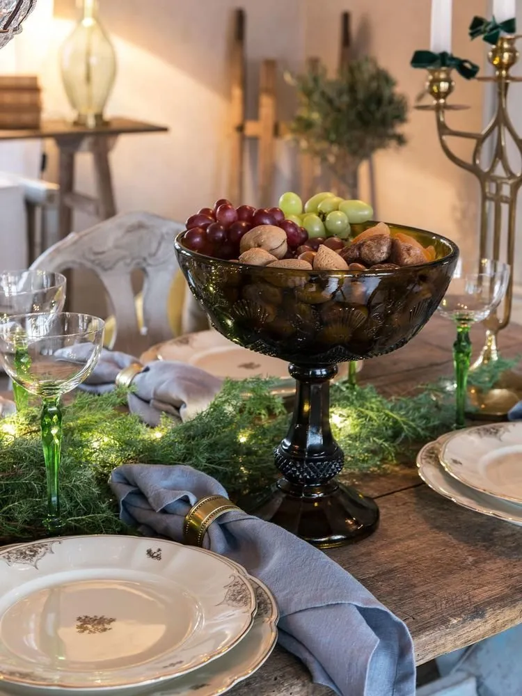 Photo: Kitchen and dining room in Provence and Countryside style, Interior decoration, House, Sweden, Scandinavian interior, Christmas decor, New Year's decor, how to decorate an interior for the new year – photo on our website