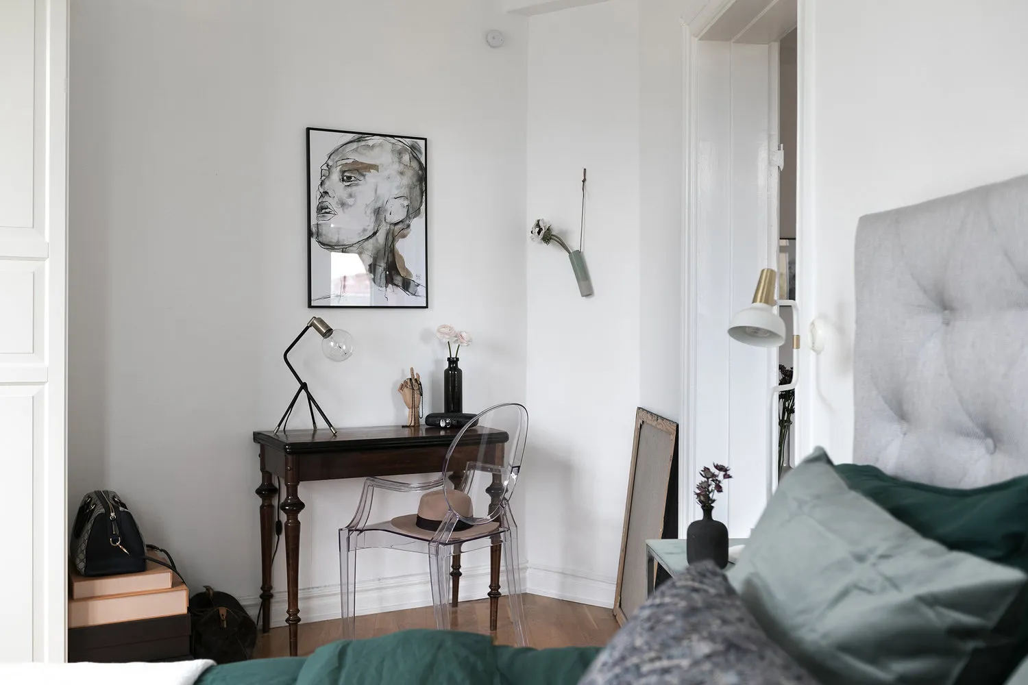 照片:瑞典哥德堡的北欧风格卧室,室内装饰,公寓,2室 – 我们网站上的照片