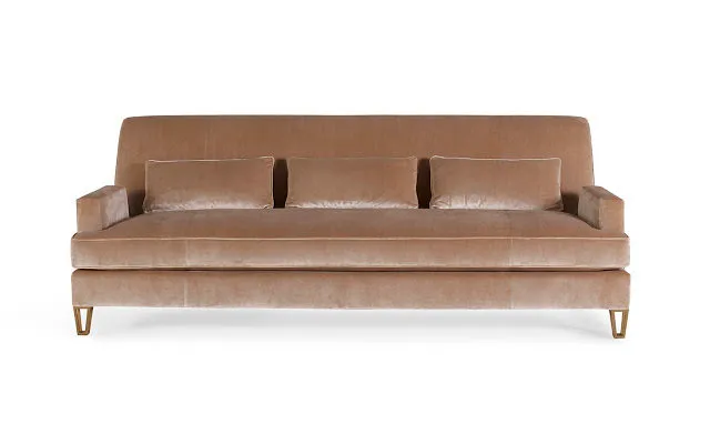 Almandine沙发。设计：让·路易·德尼奥为Baker Furniture