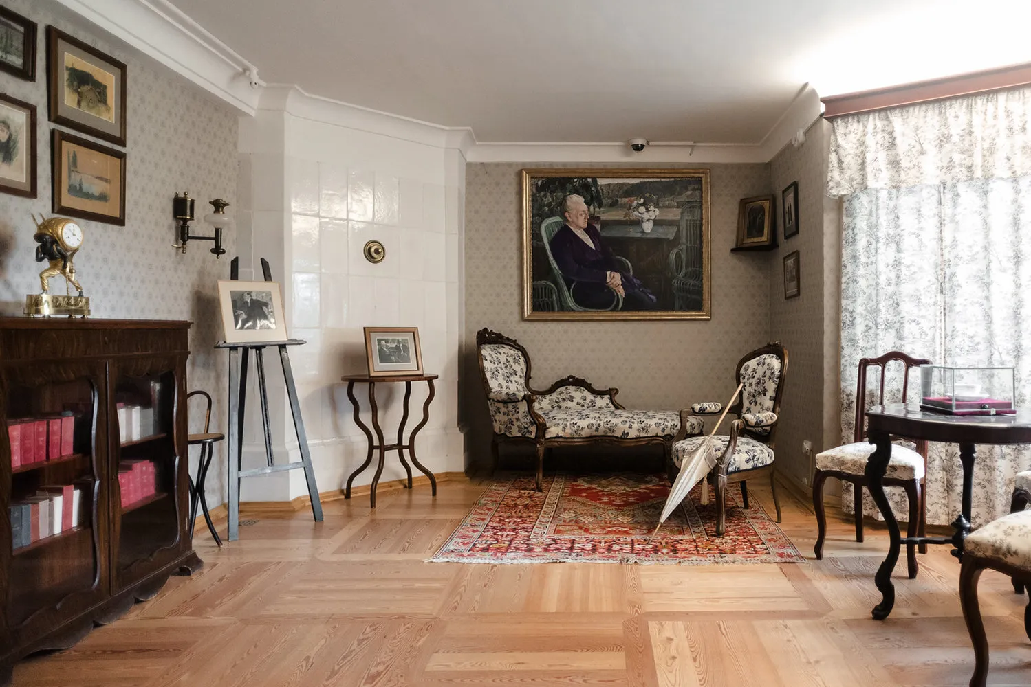 照片：风格，向导，娜塔莉亚·格拉杜索娃——我们网站上的照片