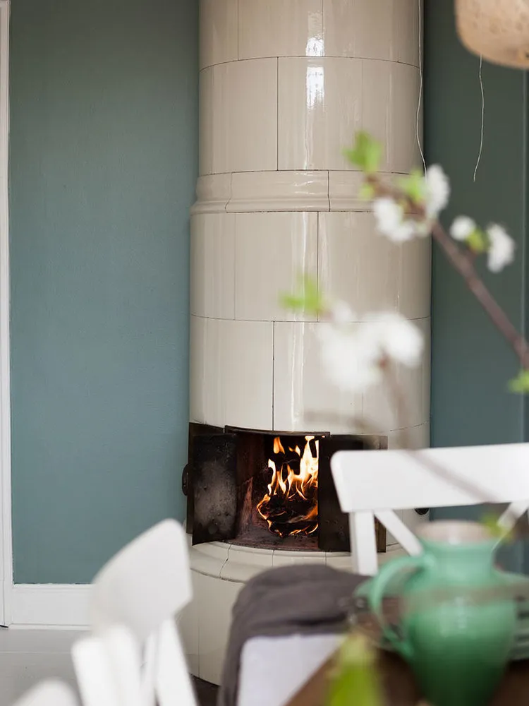 照片：北欧、普罗旺斯和乡村风格的客厅，室内装饰，公寓，瑞典，斯德哥尔摩，3个房间 – 我们网站上的照片