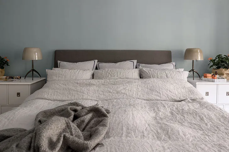 Фотография: Спальня в стиле Современный, Скандинавский, Декор интерьера, Квартира – фото на нашем сайте