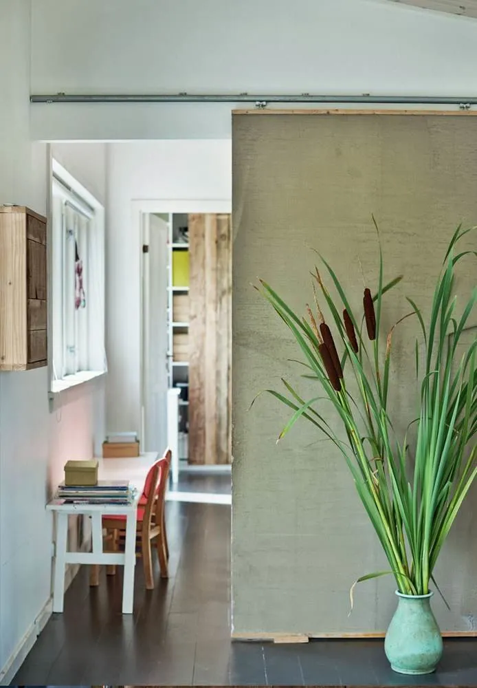 照片：斯堪的纳维亚风格入口大厅、房屋、平面图、室内设计、露台，40-60平方米 – 网站上的照片